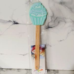 Cute Cupcake Icing Spatula